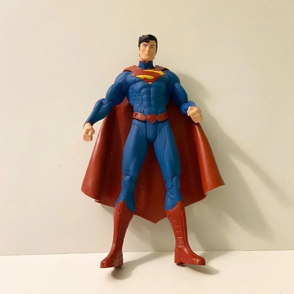 Superman DC Comics  S15 Action Figure 7 Inch Tall Toy - Picture 1 of 11